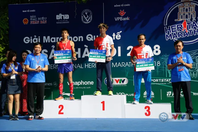 ẢNH: Sôi nổi giải Marathon Quốc tế Di sản Hà Nội 2018 - Ảnh 19.