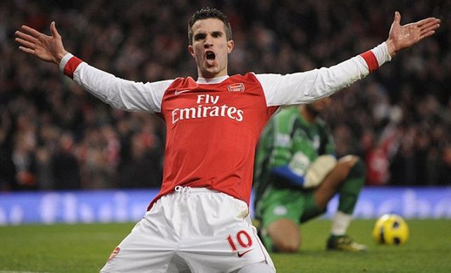 Robin van Persie cân nhắc giải nghệ cuối mùa này - Ảnh 1.