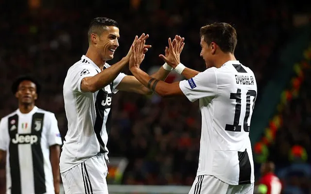 Kết quả bóng đá rạng sáng 28/10: Liverpool đè bẹp Cardiff City, Juventus giành 3 điểm nhờ cú đúp của Ronaldo - Ảnh 2.