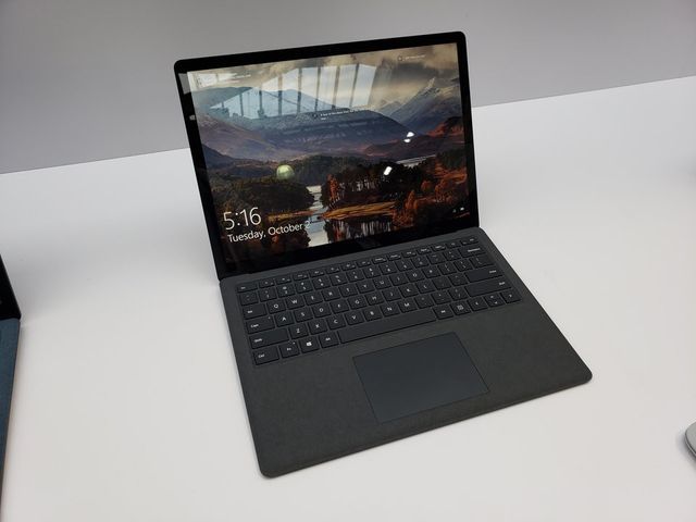 Microsoft trình làng 3 mẫu máy tính Surface, cùng tai nghe Surface Headphones - Ảnh 2.