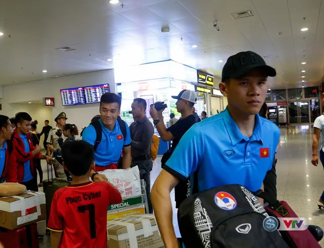 AFF Cup 2018: ĐT Việt Nam đã trở về nước sau chuyến tập huấn tại Hàn Quốc - Ảnh 7.