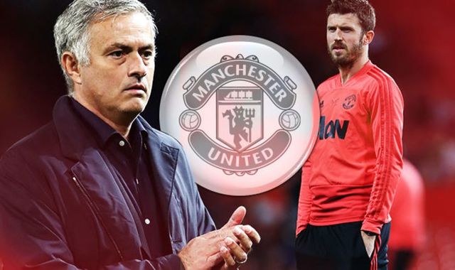 Manchester United chốt tương lai HLV Mourinho - Ảnh 1.