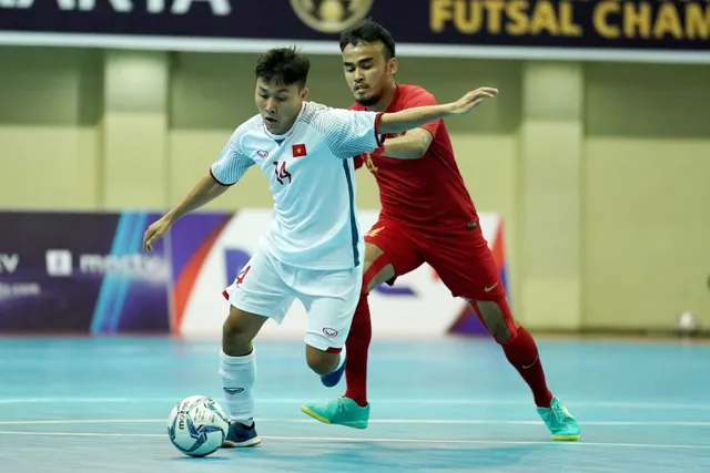ĐT futsal Việt Nam thua chủ nhà Indonesia ở trận tranh HCĐ futsal AFF 2018 - Ảnh 1. ĐT futsal Việt Nam thua chủ nhà Indonesia ở trận tranh HCĐ futsal AFF 2018 - Ảnh 1.