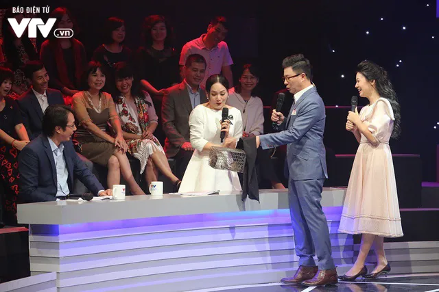 Giai điệu tự hào 2018 khai cuộc: Sâu lắng và đầy cảm xúc - Ảnh 12. Giai điệu tự hào 2018 khai cuộc: Sâu lắng và đầy cảm xúc - Ảnh 12.