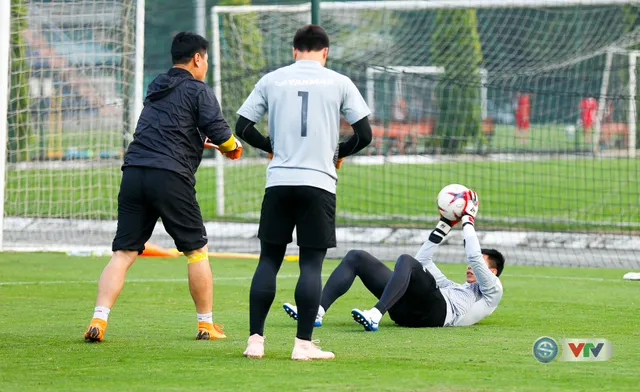 AFF Cup 2018: ĐT Việt Nam trở lại lịch tập kín chuẩn bị đối đầu ĐT Malaysia - Ảnh 3.