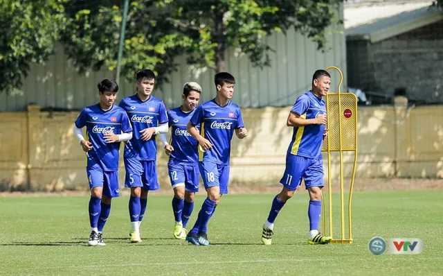 AFF Cup 2018: ĐT Việt Nam tiếp tục nhồi thể lực trong buổi tập sáng 2/11 - Ảnh 5.