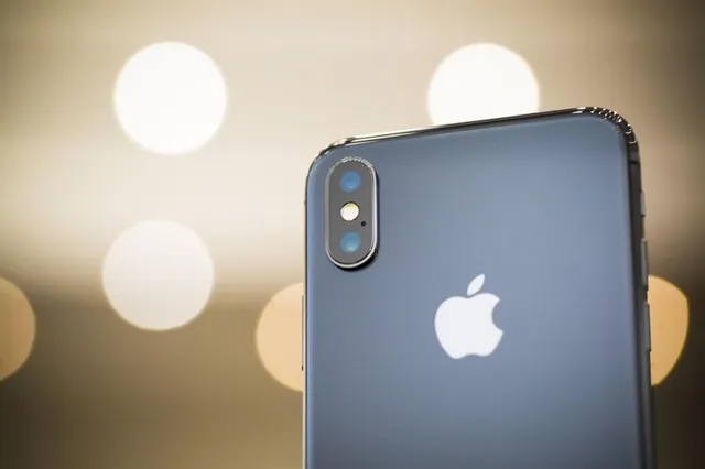 Tin vui: Apple tái sản xuất iPhone X! - Ảnh 1.