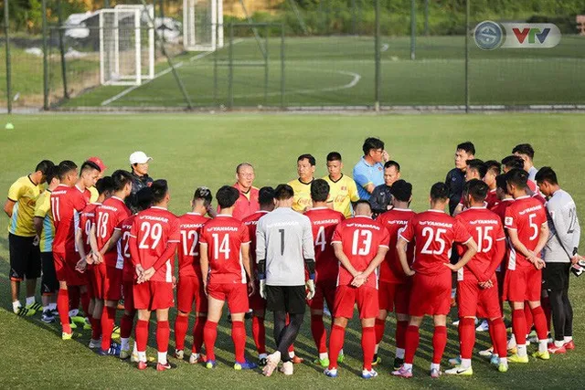 Đội tuyển Việt Nam không có số 1 tại AFF Cup 2018 - Ảnh 1.