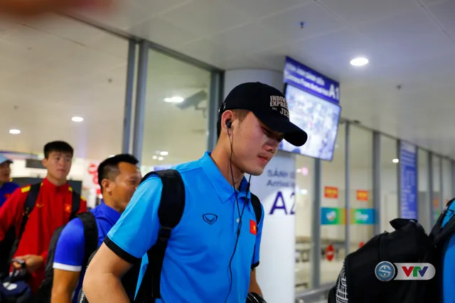 AFF Cup 2018: ĐT Việt Nam đã trở về nước sau chiến thắng 3-0 trước ĐT Lào - Ảnh 6.