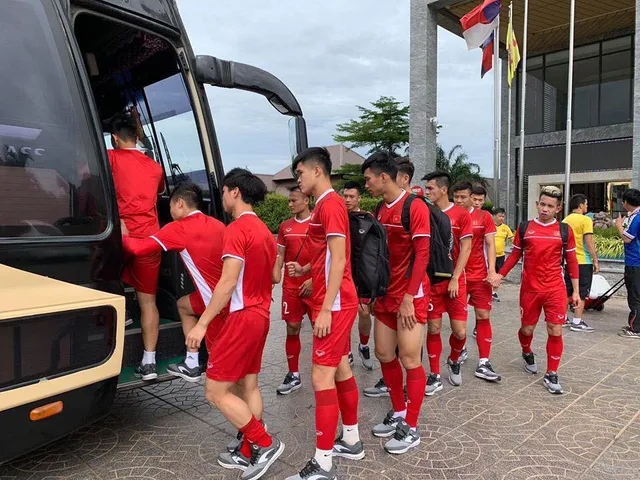 AFF Cup 2018: ĐT Việt Nam tiếp tục tập nhẹ sau chiến thắng trước ĐT Lào - Ảnh 3.