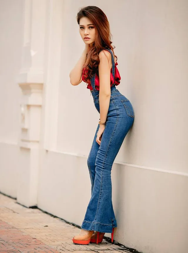 Trực tiếp Thế hệ số 10h(13/12): Giải pháp nhà ở cho người trẻ có thu nhập ổn định - Ảnh 1.