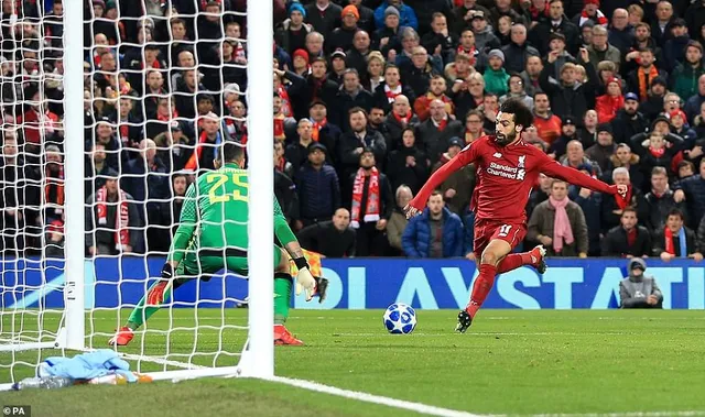 Thắng tối thiểu Napoli, Liverpool giành quyền vào vòng 1/8 Champions League - Ảnh 2. Thắng tối thiểu Napoli, Liverpool giành quyền vào vòng 1/8 Champions League - Ảnh 2.