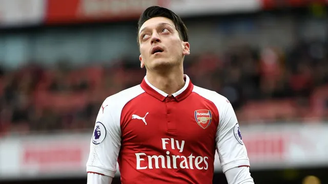 mesut-ozil-khong-phu-hop-voi-so-do-3-4-2-1-2-1024x576 mesut-ozil-khong-phu-hop-voi-so-do-3-4-2-1-2-1024x576