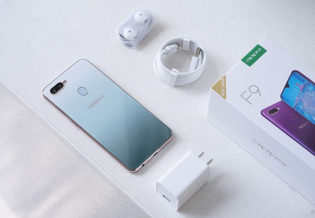 Lấy cảm hứng từ Aquaman, Oppo ra mắt Oppo F9 bản màu xanh phỉ thúy - Ảnh 2.