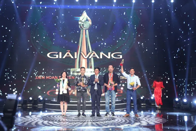 Vàng Ca nhạc - Sân khấu Vàng Ca nhạc - Sân khấu