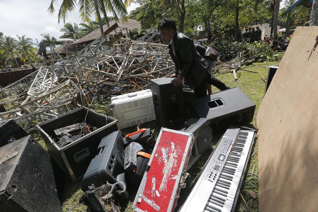 Indonesia lo ngại sóng thần tiếp tục xảy ra - Ảnh 1.