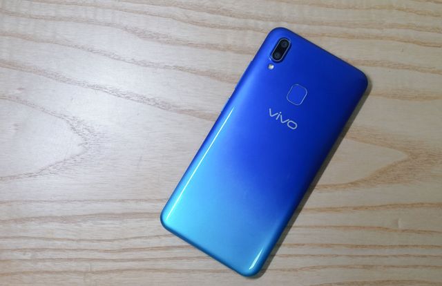 Đập hộp Vivo Y91 màn hình giọt sương giá 4,5 triệu đồng - Ảnh 4.