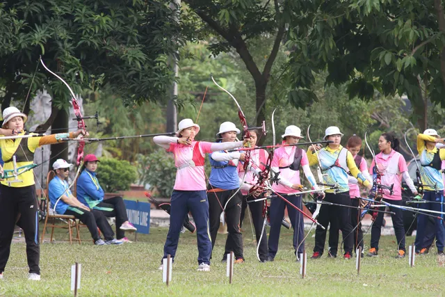 Môn Bắn cung Đại hội TTTQ 2018: Tiến Cương bất ngờ thất bại trong ngày thi đấu đầu tiên - Ảnh 1.