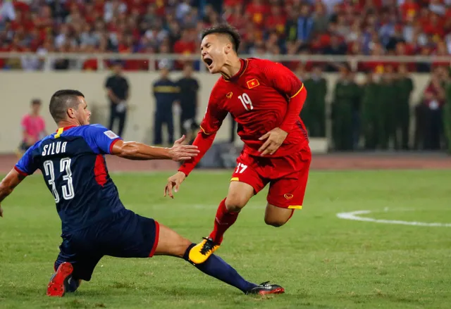 ĐT Việt Nam thống trị đội hình tiêu biểu bán kết AFF Cup 2018 - Ảnh 4.