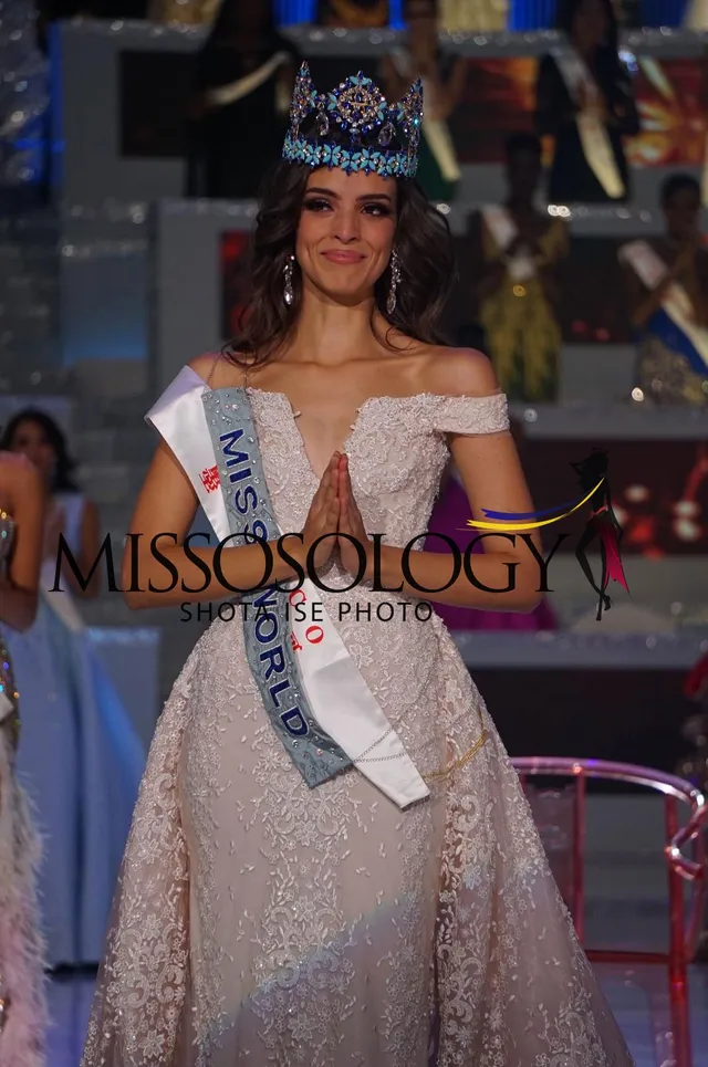 Khoảnh khắc đăng quang Miss World 2018 của người đẹp Mexico - Ảnh 8.