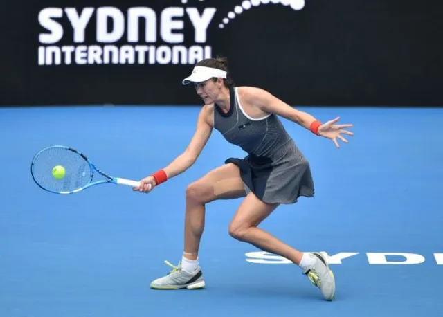 Giải quần vợt Sydney International: Muguruza, Radwanska thẳng tiến - Ảnh 1.