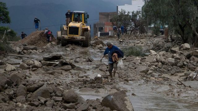 Mưa lũ nghiêm trọng ở Bolivia - Ảnh 10.