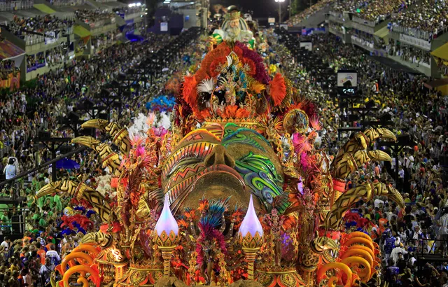 Tưng bừng lễ hội Carnival tại Brazil - Ảnh 1.