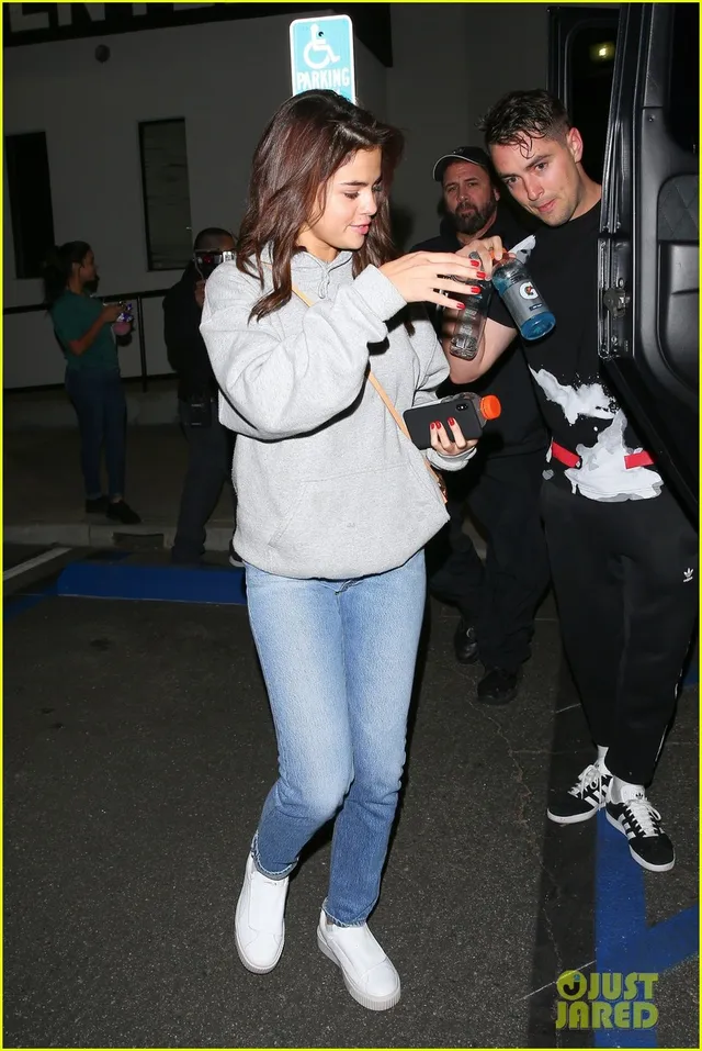 Selena Gomez – Justin Bieber vẫn chưa đổ vỡ - Ảnh 4. Selena Gomez – Justin Bieber vẫn chưa đổ vỡ - Ảnh 4.
