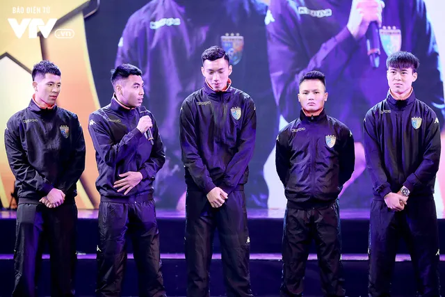Hà Nội trao biểu tượng Thánh Gióng cho 5 cầu thủ U23 Việt Nam - Ảnh 11. Hà Nội trao biểu tượng Thánh Gióng cho 5 cầu thủ U23 Việt Nam - Ảnh 11.