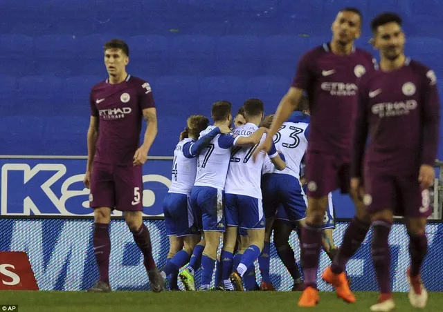 Thua sốc Wigan, Manchester City bị loại khỏi cúp FA - Ảnh 6.