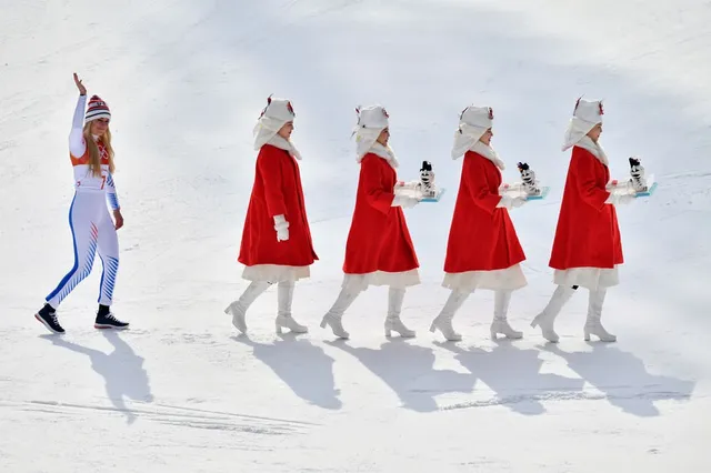 Những hình ảnh ấn tượng trong ngày thi đấu thứ 12 của Olympic PyeongChang 2018 - Ảnh 12.