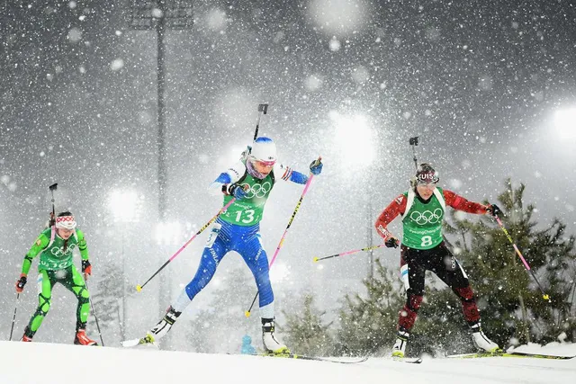 Olympic PyeongChang 2018: Những khoảnh khắc ấn tượng trong ngày thi đấu thứ 14 - Ảnh 6.