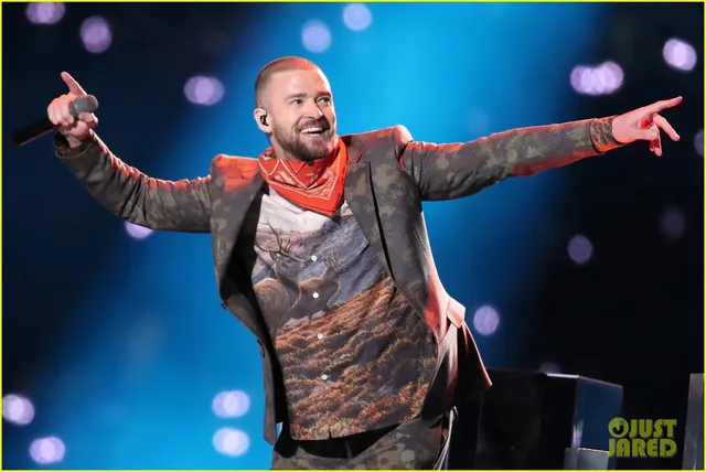 Justin Timberlake làm rung chuyển Super Bowl Halftime Show 2018 với loạt hit đình đám - Ảnh 9.