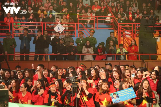 Những khoảnh khắc đáng nhớ U23 Việt Nam tái ngộ khán giả Hà Nội - Ảnh 10. Những khoảnh khắc đáng nhớ U23 Việt Nam tái ngộ khán giả Hà Nội - Ảnh 10.