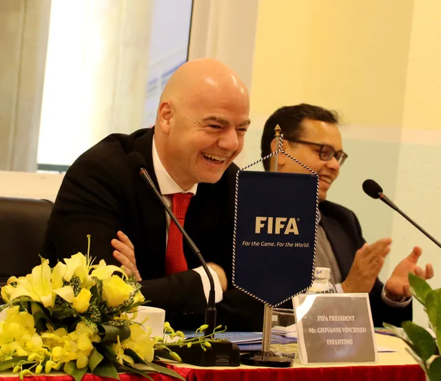 Ảnh: Chủ tịch FIFA Gianni Infantino trong chuyến thăm và làm việc tại Việt Nam - Ảnh 8.