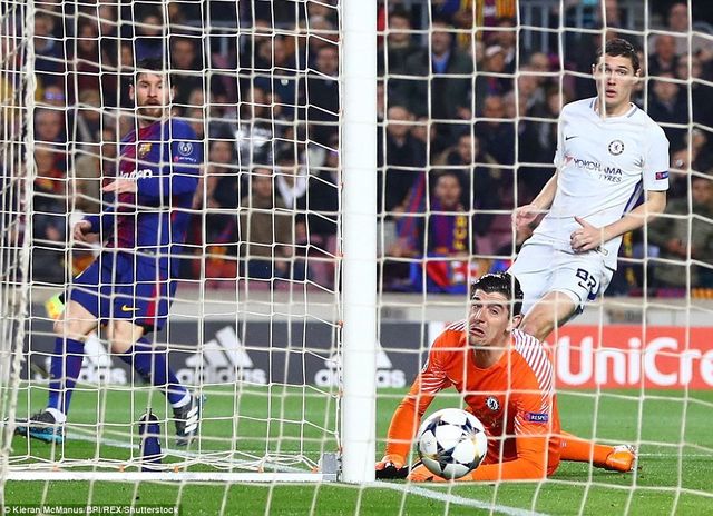 Messi lập cú đúp, Barcelona đánh bại Chelsea tiến vào tứ kết Champions League - Ảnh 1.