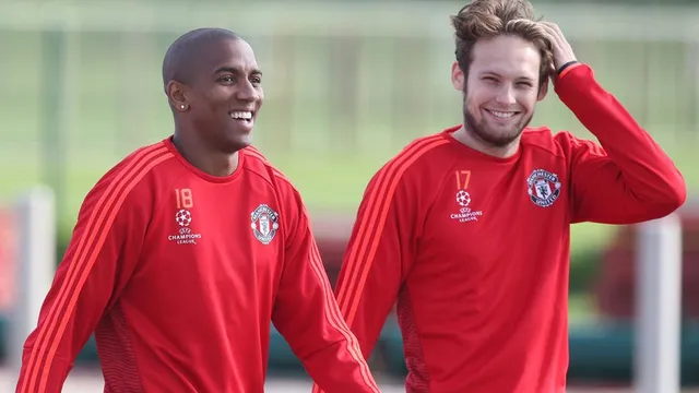 skysports-ashley-young-daley-blind-manchester-united-champions-league-football_4243393 skysports-ashley-young-daley-blind-manchester-united-champions-league-football_4243393