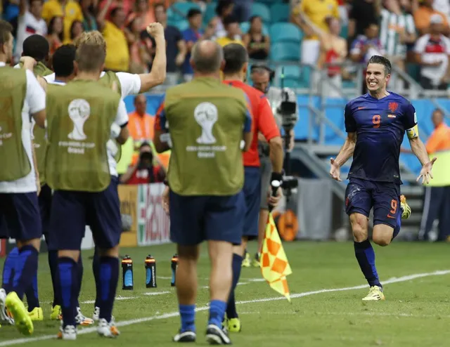 Ronaldo, Messi, Bale và các cây săn bàn số 1 của những ĐTQG hàng đầu thế giới - Ảnh 12.