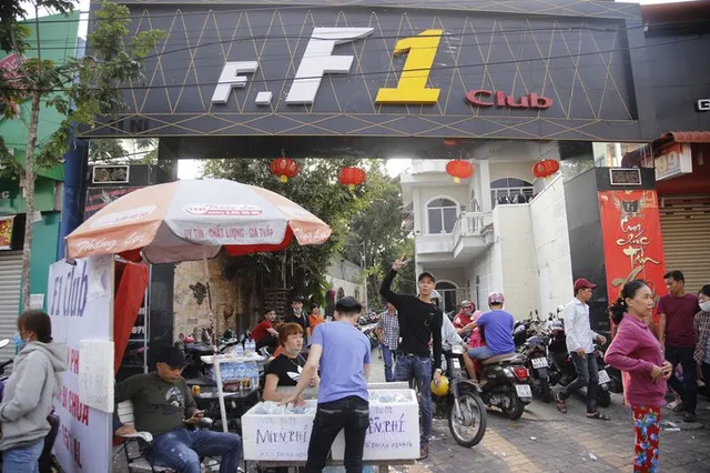 Hàng nghìn người về tham dự Lễ hội Chùa Bà Thiên Hậu, Bình Dương - Ảnh 6. Hàng nghìn người về tham dự Lễ hội Chùa Bà Thiên Hậu, Bình Dương - Ảnh 6.