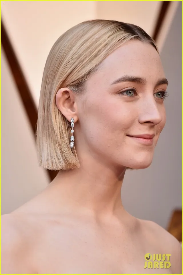 saoirse-ronan-beanie-feldstein-2018-oscars-07 saoirse-ronan-beanie-feldstein-2018-oscars-07