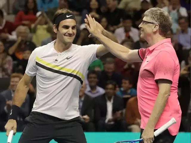 Roger Federer - Bill Gates đánh đôi gây quỹ từ thiện - Ảnh 5.