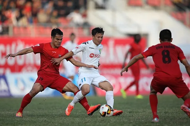 Lịch trực tiếp vòng 1 Nuti Café V.League 2018 trên VTV - Ảnh 2.