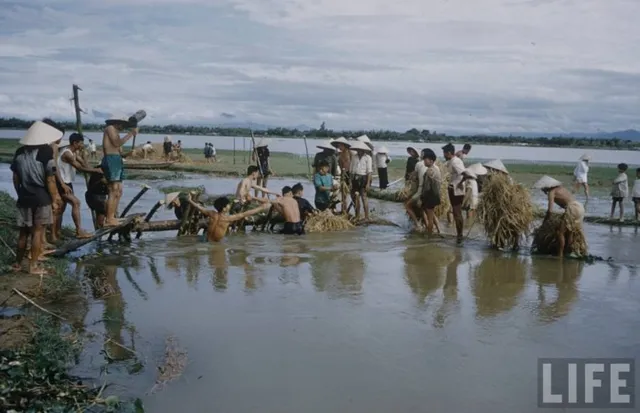 Cố đô Huế năm 1961 đẹp ngỡ ngàng trong loạt ảnh màu trên tạp chí Mỹ - Ảnh 10.