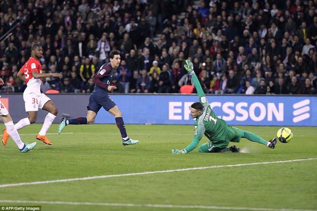 Kết quả bóng đá sáng 16/4: Man Utd dâng chức vô địch cho Man City, PSG vô địch sớm Ligue 1 - Ảnh 13.