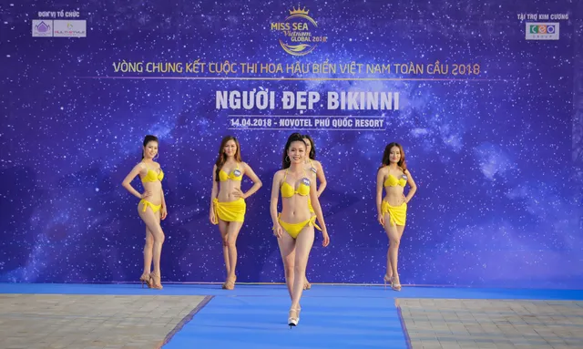 Top 40 Hoa hậu Biển Việt Nam toàn cầu 2018 nóng bỏng trong trang phục bikini, khoe tài năng đa dạng - Ảnh 1.