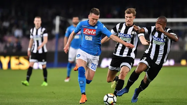 Giải VĐQG Italia, Serie A: Napoli rút ngắn khoảng cách trong cuộc đua vô địch với Juventus - Ảnh 1.