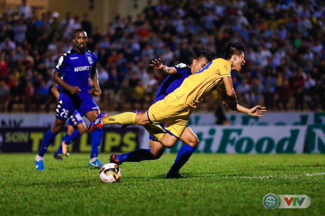 BXH sau vòng 6 Nuti Café V.League 2018: CLB Hà Nội chững lại, HAGL tìm lại chiến thắng - Ảnh 1.