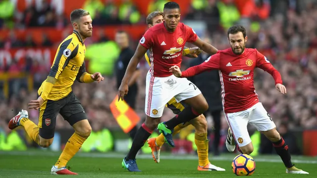 Lịch thi đấu bóng đá đêm 29/4: Tâm điểm Man Utd - Arsenal - Ảnh 1.