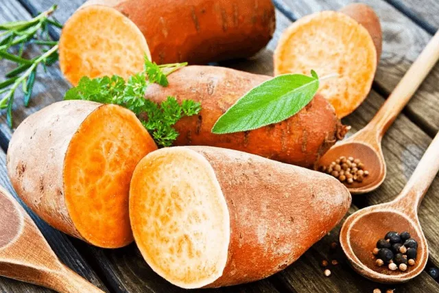 7 lợi ích sức khỏe của khoai lang ít người biết - Ảnh 4. 7 lợi ích sức khỏe của khoai lang ít người biết - Ảnh 4.