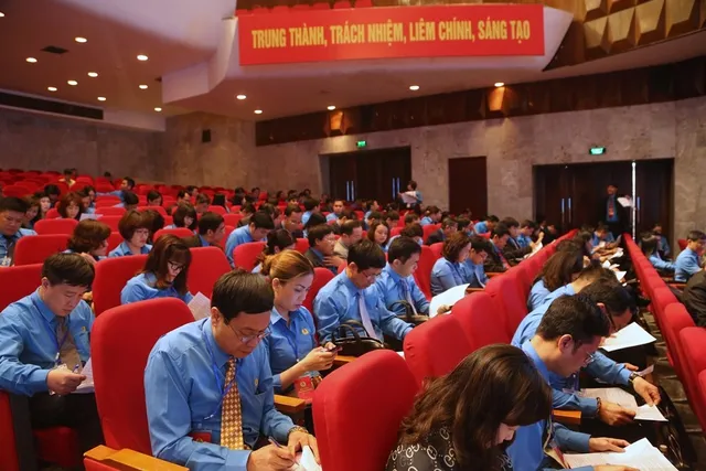 Khai mạc Đại hội Công đoàn Viên chức Việt Nam lần thứ V - Ảnh 6. Khai mạc Đại hội Công đoàn Viên chức Việt Nam lần thứ V - Ảnh 6.
